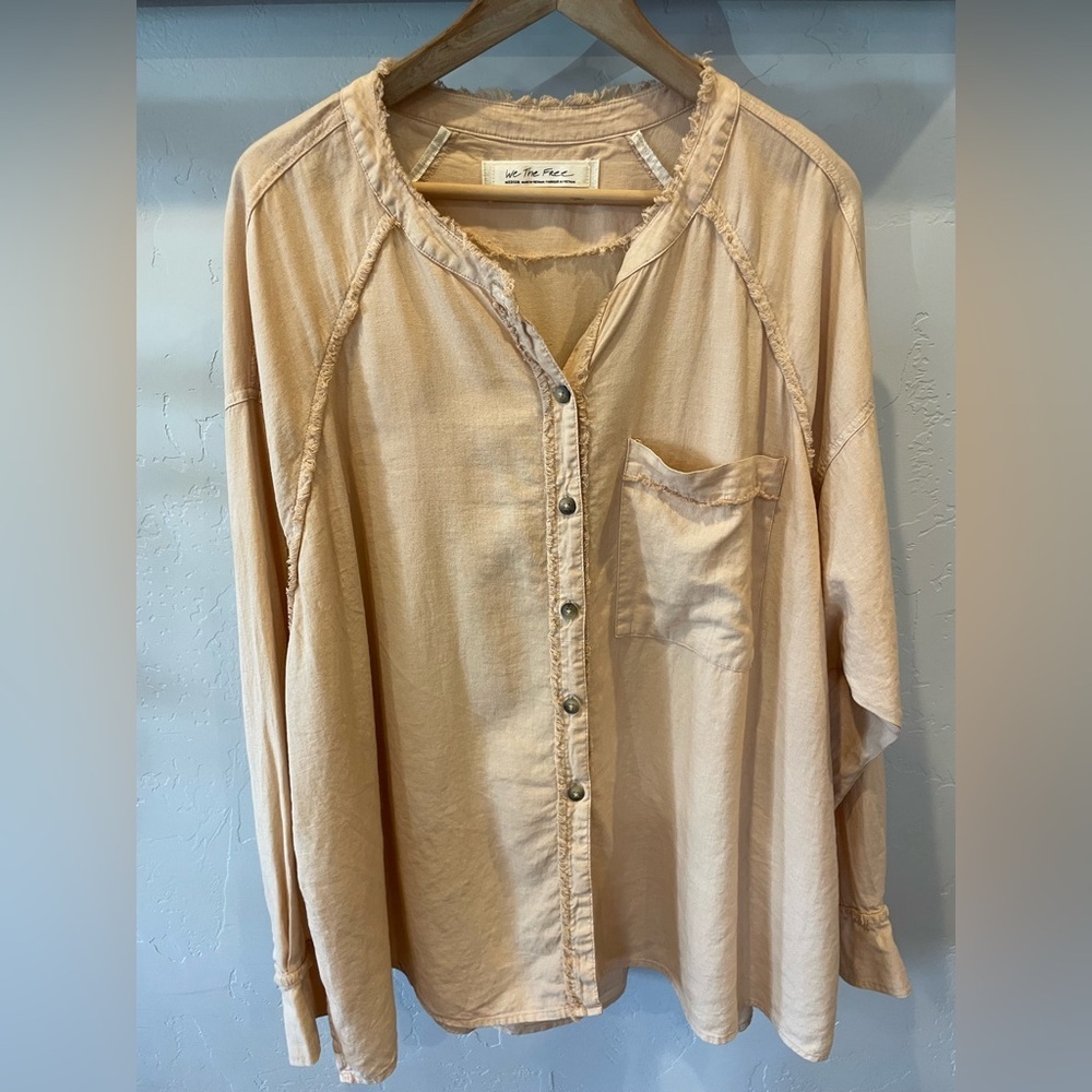 We the free keep it simple linen blend button down in shell pink SzM retail $105